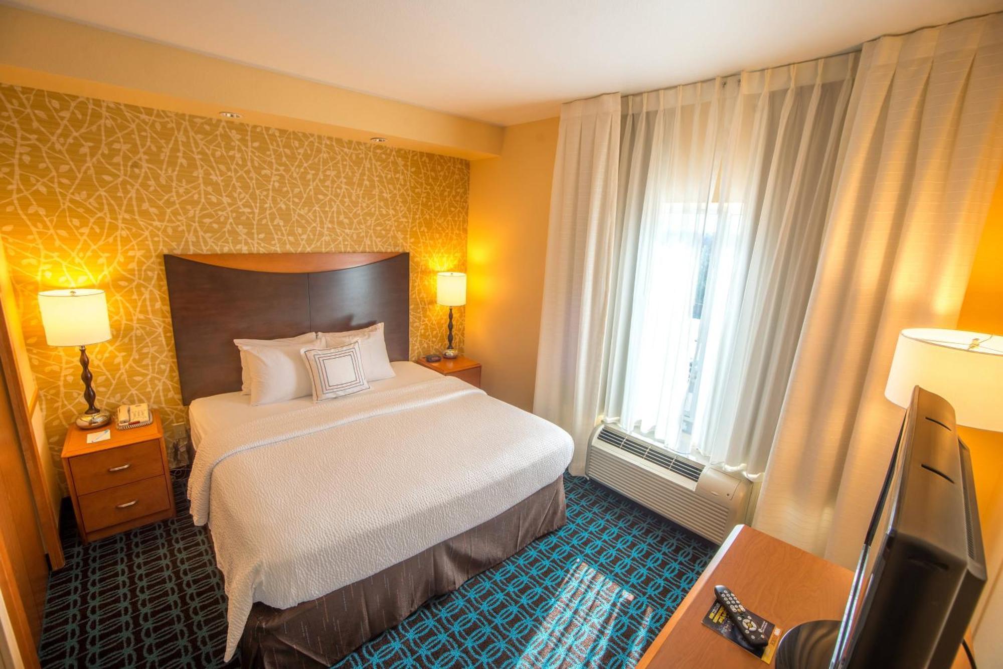Fairfield Inn And Suites By Marriott Маскоги Экстерьер фото