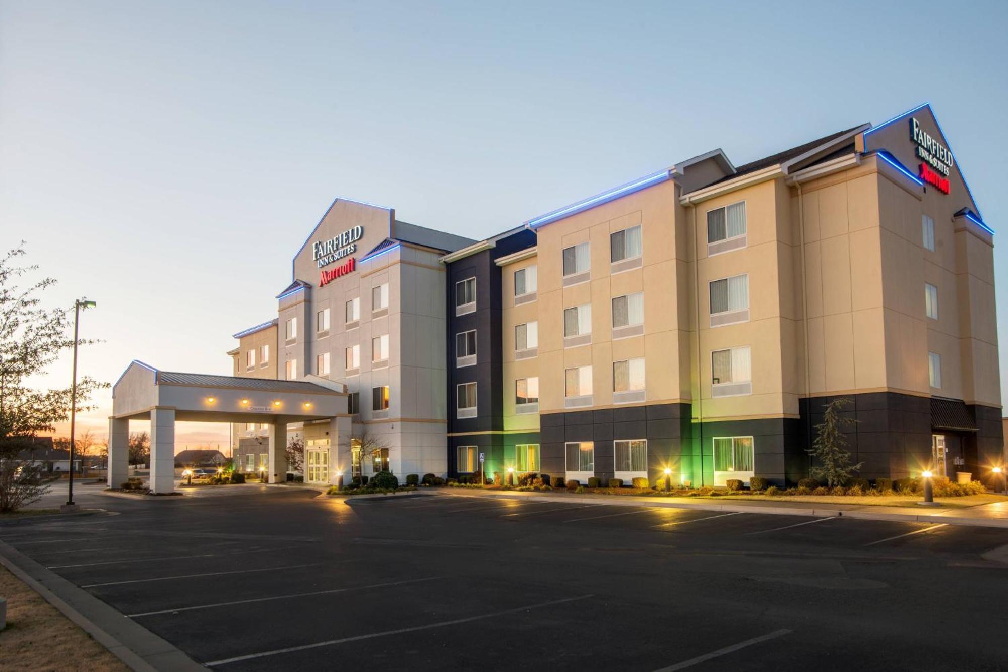 Fairfield Inn And Suites By Marriott Маскоги Экстерьер фото